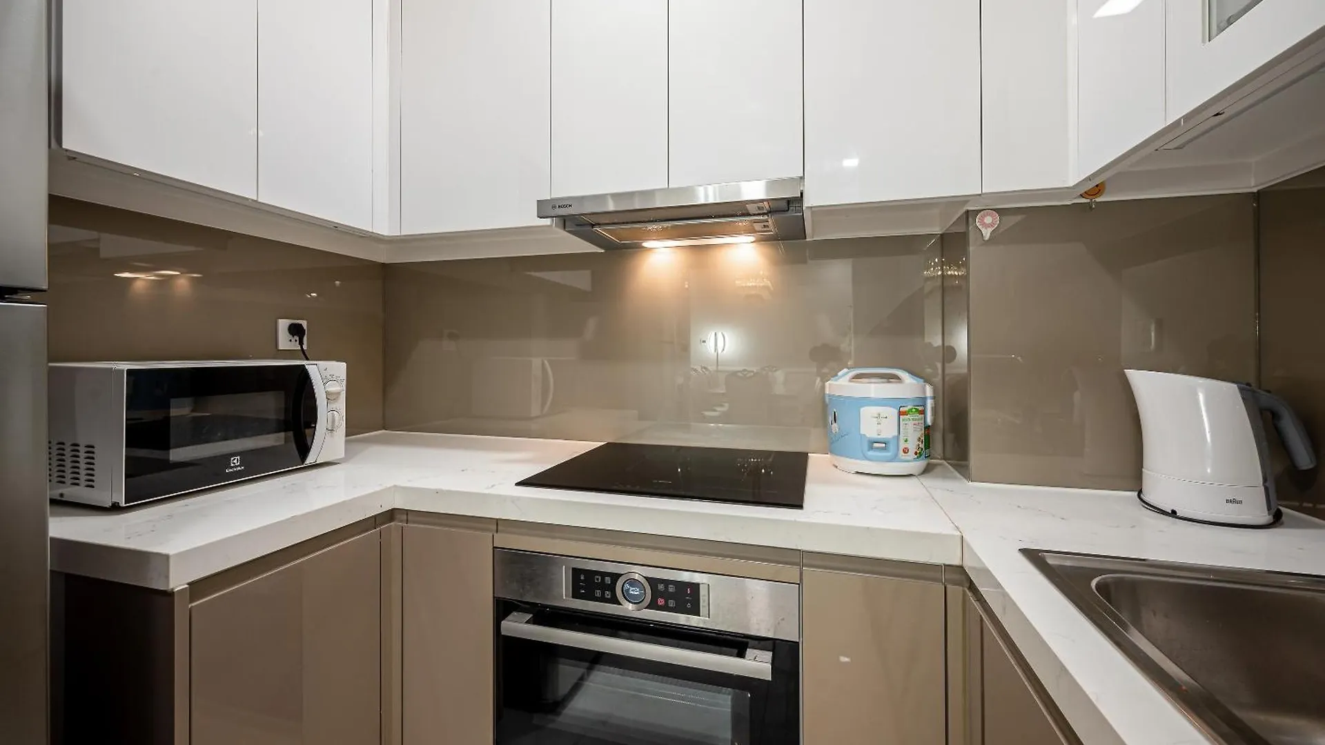 Celavie Serviced Apartment - The Vinhomes And Landmark Ho Chi Minh City