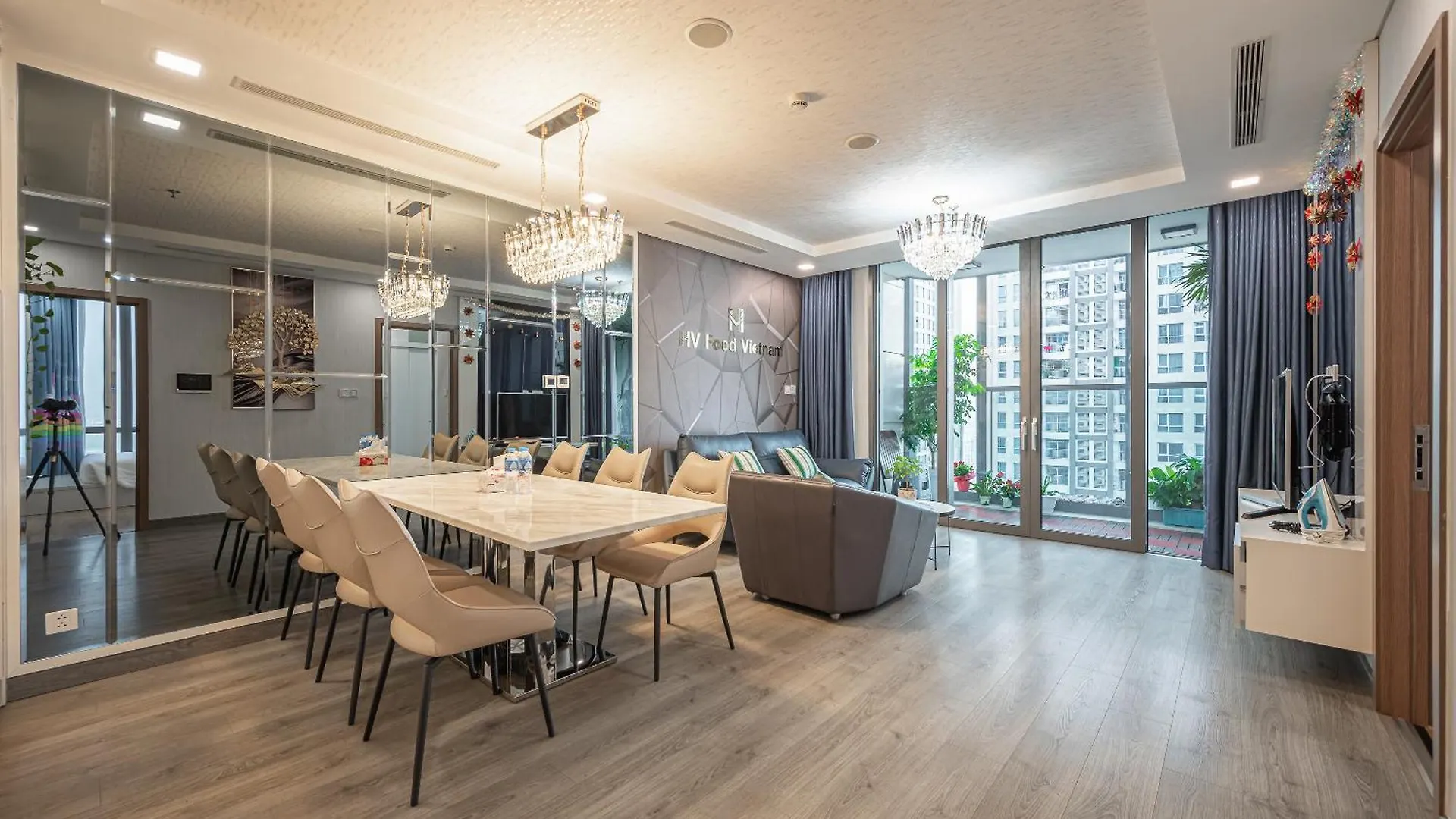 Celavie Serviced Apartment - The Vinhomes And Landmark Ho Chi Minh City