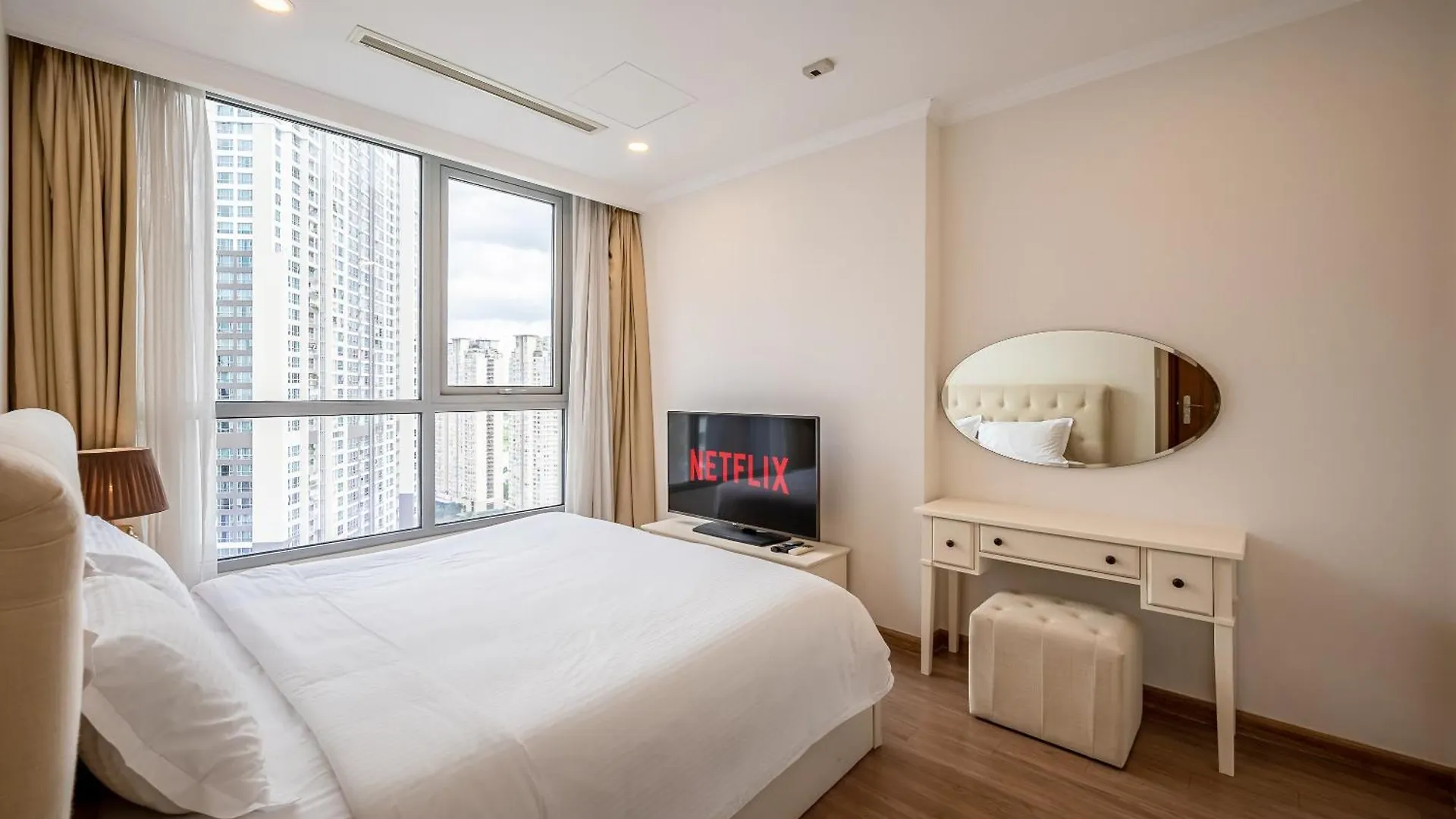 Celavie Serviced Apartment - The Vinhomes And Landmark Ho Chi Minh City Vietnam