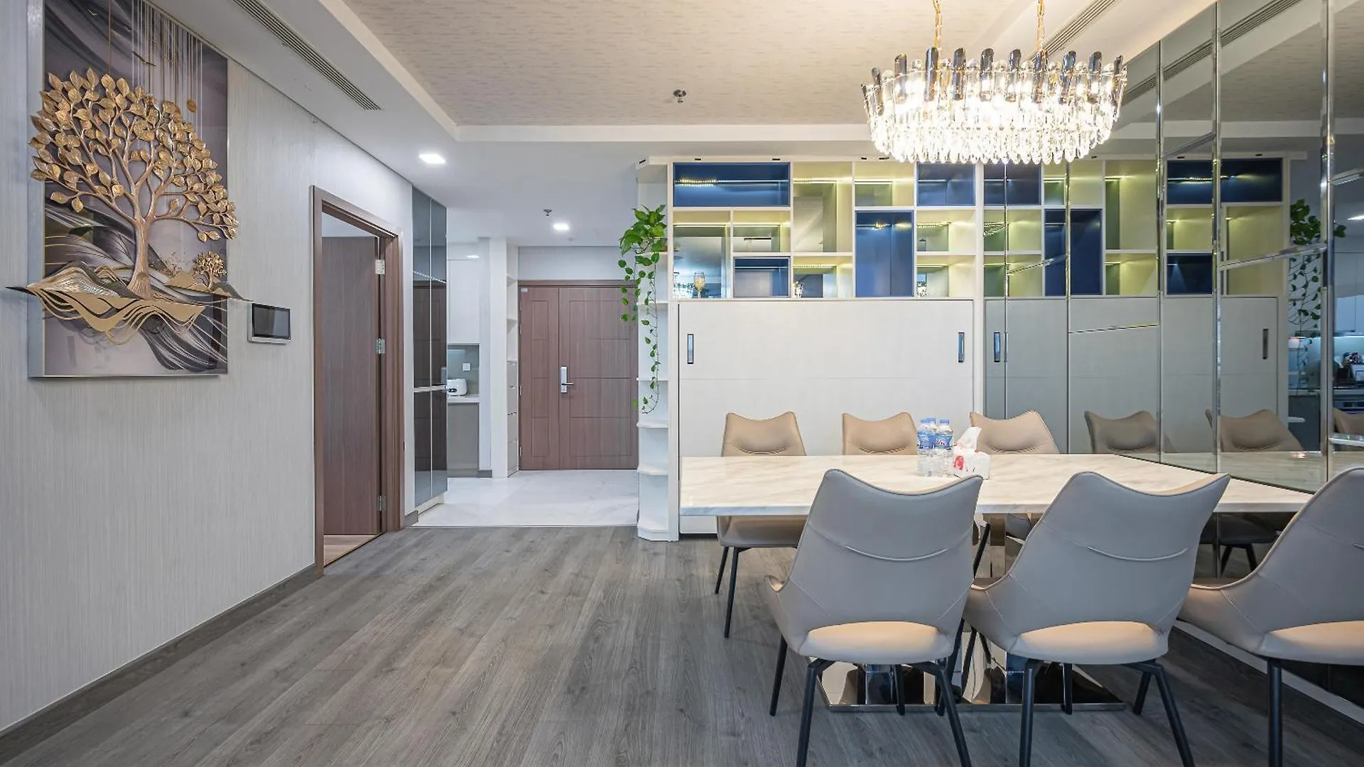 Celavie Serviced Apartment - The Vinhomes And Landmark Ho Či Minovo Město