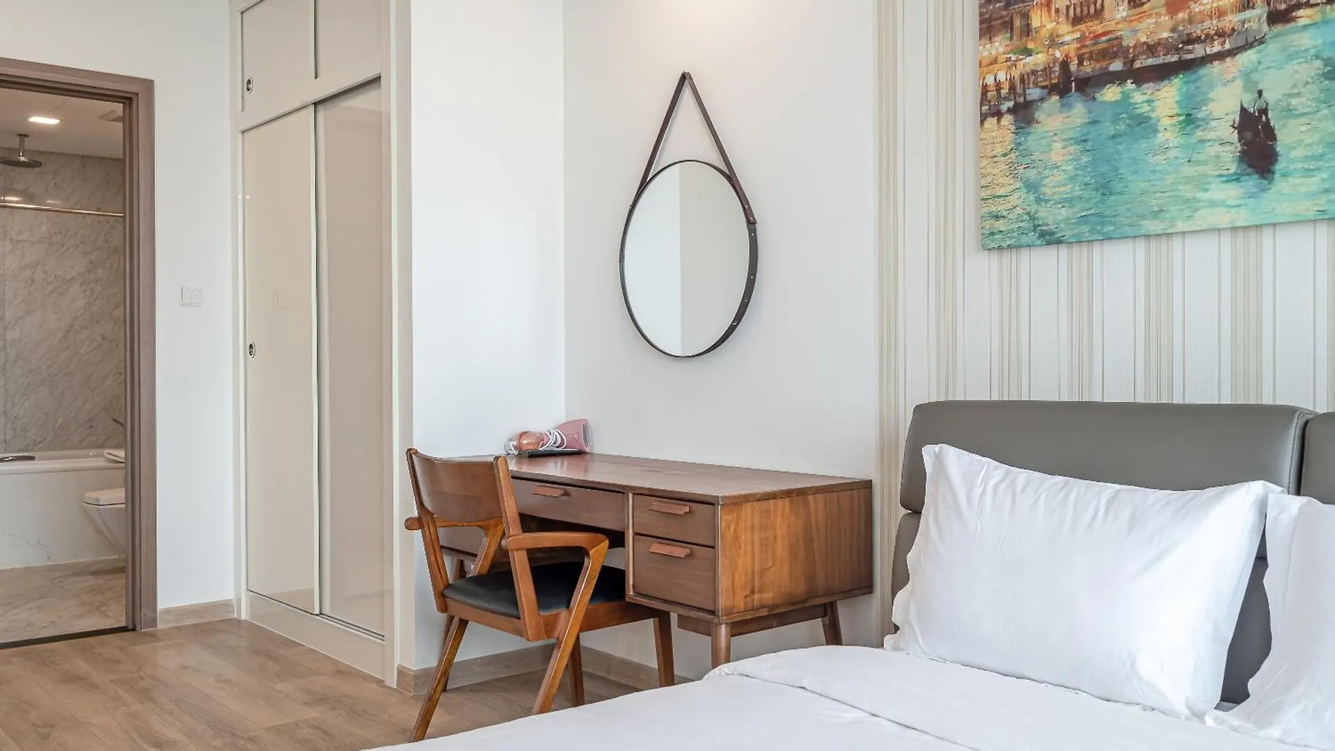 Celavie Serviced Apartment - The Vinhomes And Landmark Ho Chi Minh City Vietnam