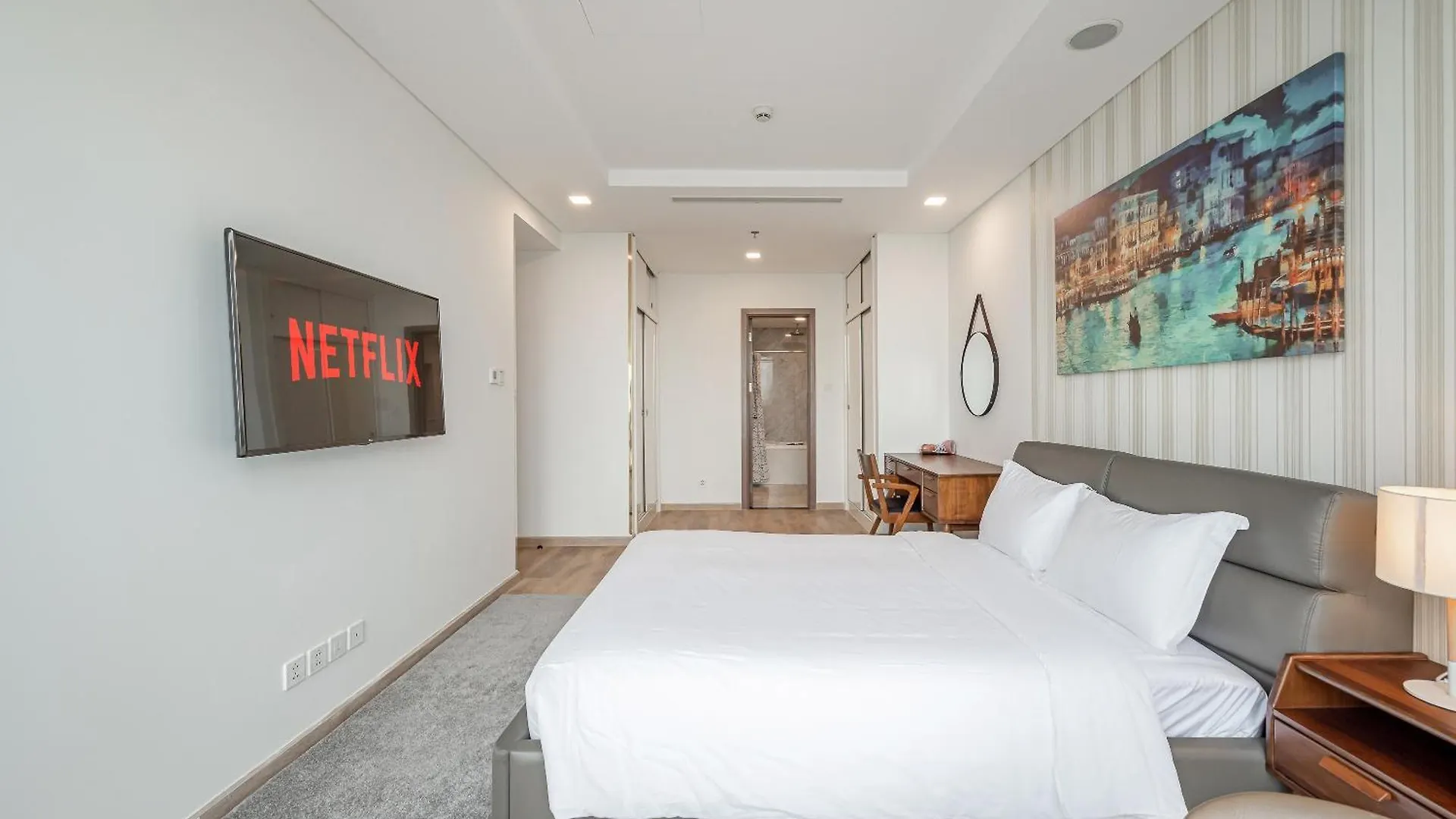Celavie Serviced Apartment - The Vinhomes And Landmark Ho Chi Minh City 0*,  Vietnam